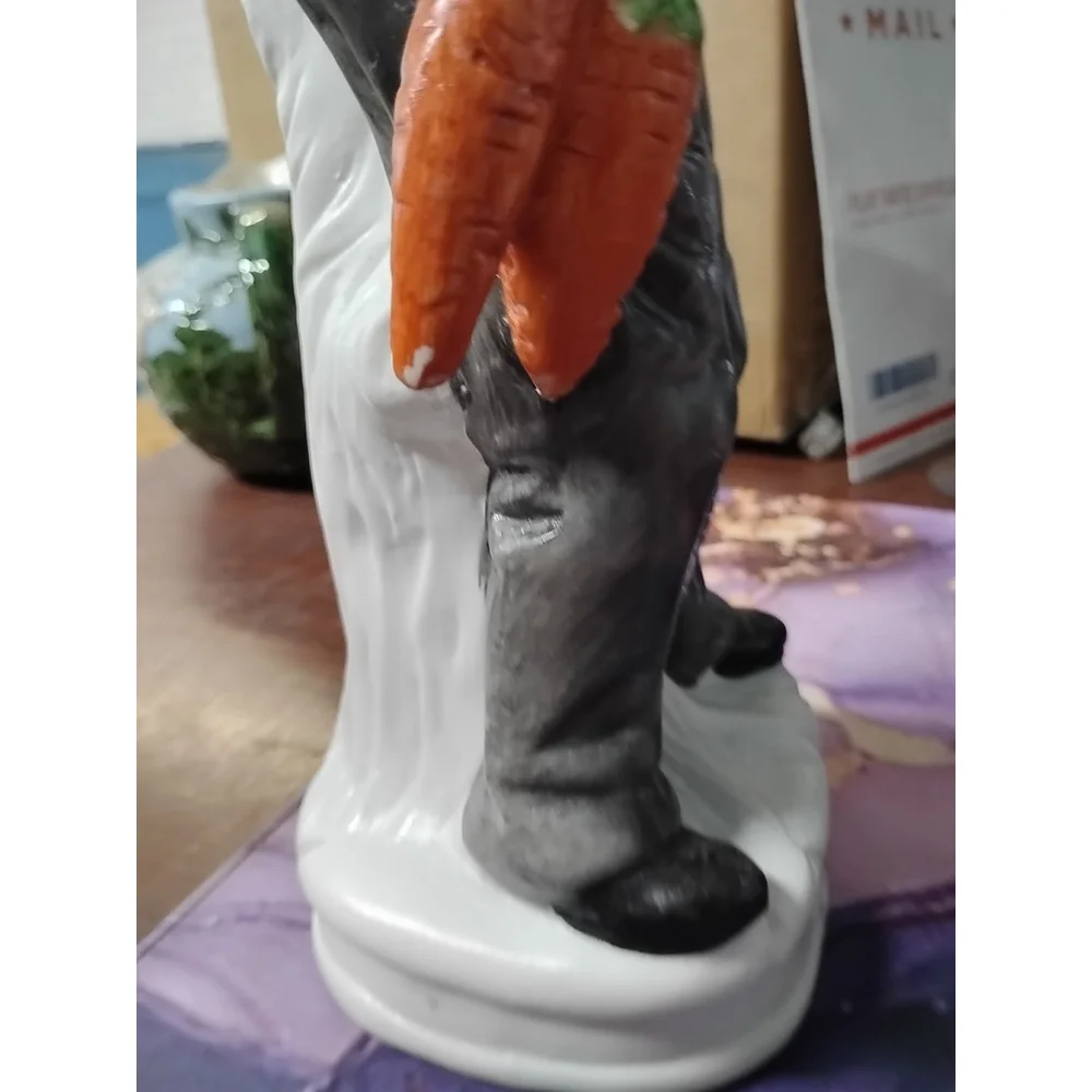 Vintage Homco Ceramic Old‎ Man Farmer Holding Carrots Figurine 15.5